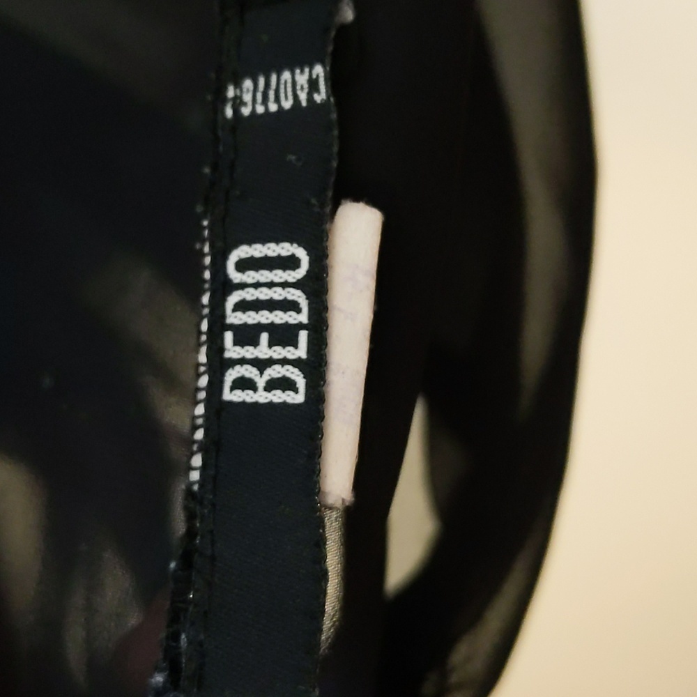 Bedo| Vintage Black Sheer Slit Bat Wing Blouse with Elastic Waist - Picture 4 of 9